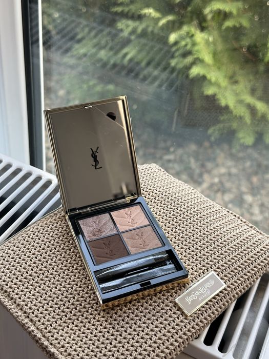 Продам палетку теней YSL