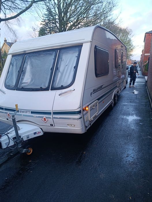 Rulota de vînzare an 2005 2 axe