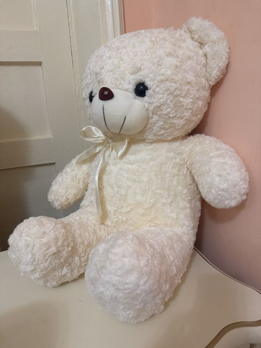 Плющевая мишка цвета айвари