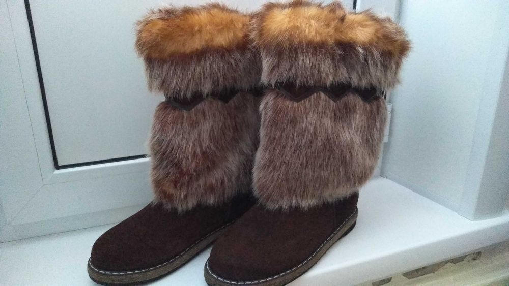 Продам унты женские