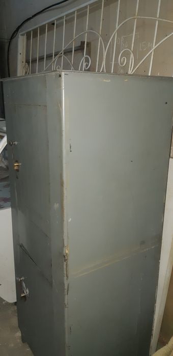 Офисная мебель , сейф