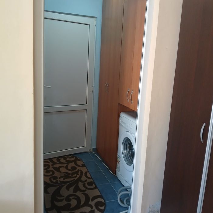 Închiriez apartament
