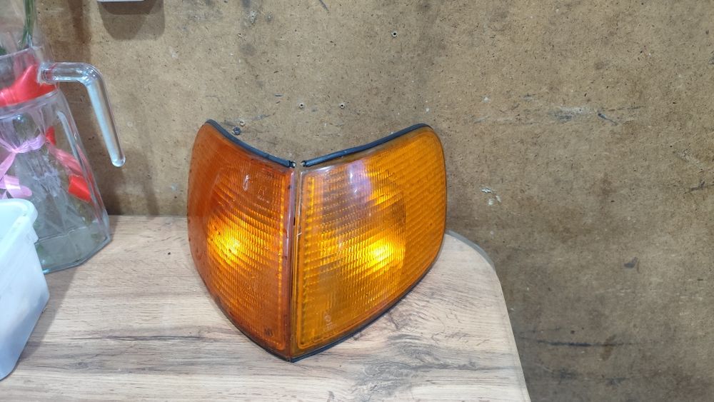 Продам поворотники оригинал Ауди 100 с4, Мерседес 124, Ауди 80