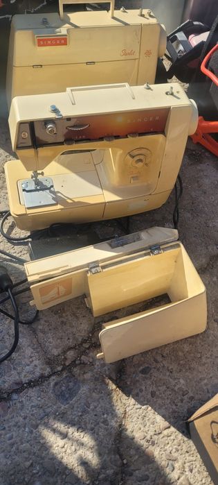 Mașină de cusut Singer electrică