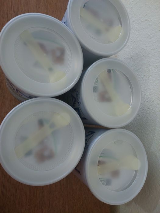 Vând 5 cutii de lapte praf Nan Total Confort 1