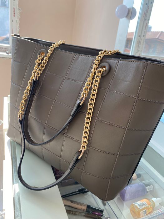 ЧИСТО НОВА дамска чанта!