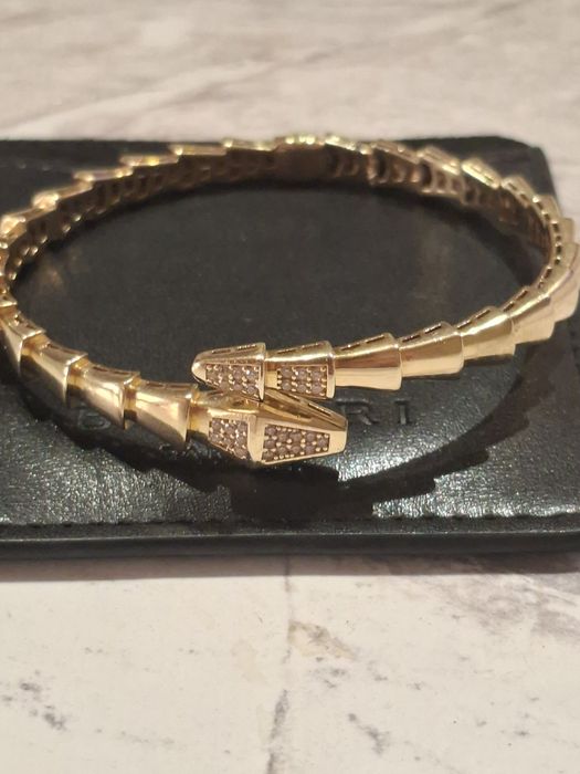 Золотой браслет BVLGARI