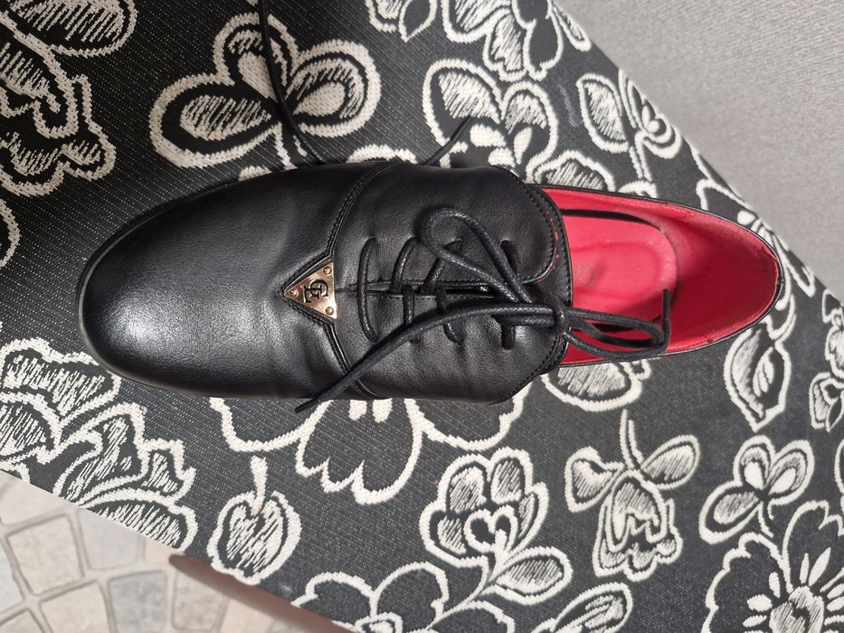 Кожаные туфли, лоферы 37 рр