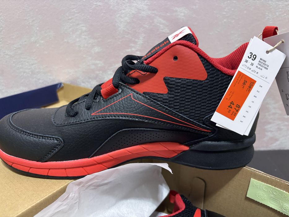 Reebok кецове – червено и черно