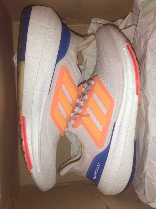 Incaltaminte alergat Adidas