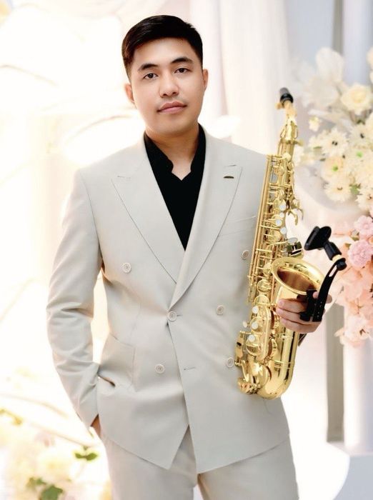 Саксофанист Тараз 08