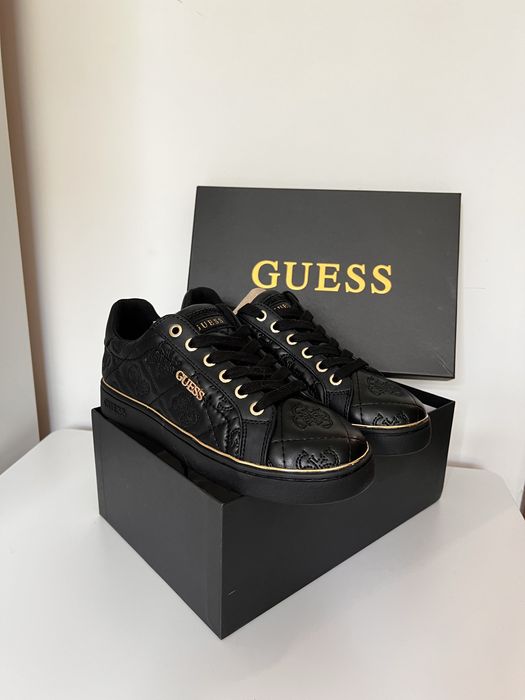 Дамски сникърси Guess