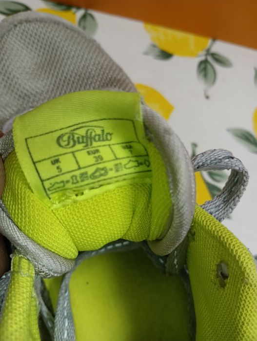 Buffalo N 39 кожени - 20 лв