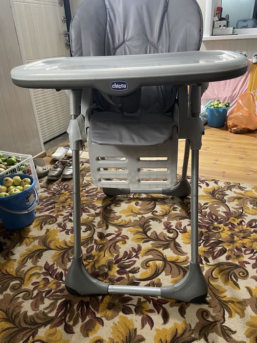 Продам стульчик для кормления Chicco