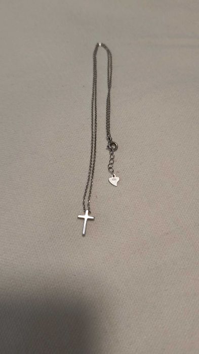 Lant de argint cu cruciulita