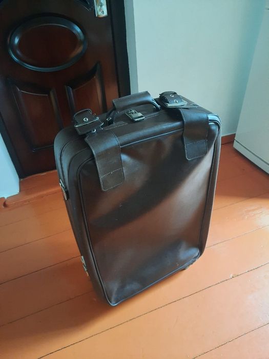 Продам чемодан производство ГДР