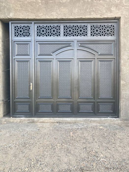 Darvoza yasayman kafolati bilan reshotka xam