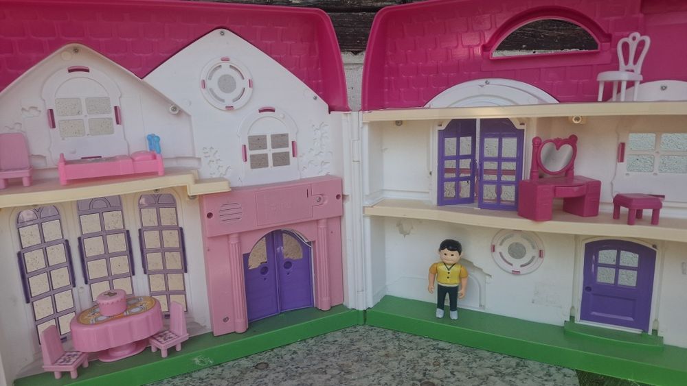 Куклена  къщичка