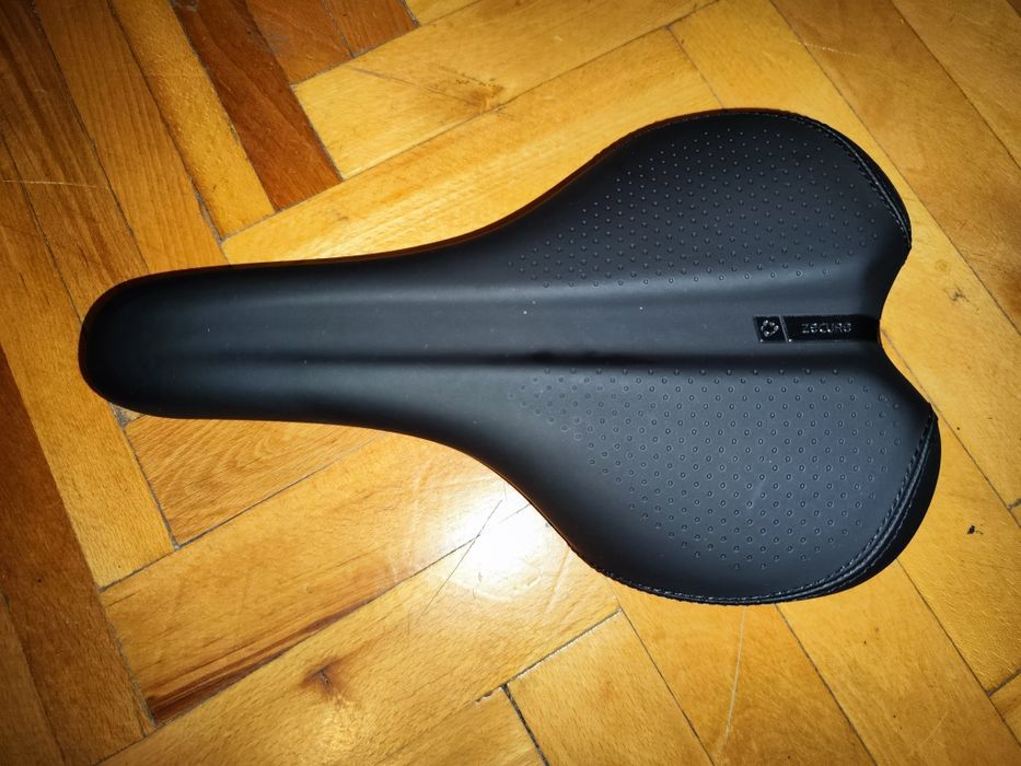 Sa bicicleta scaun bicicleta ZECURE VL-3517 luat de pe bicicleta noua, nu o a fost folosit deloc