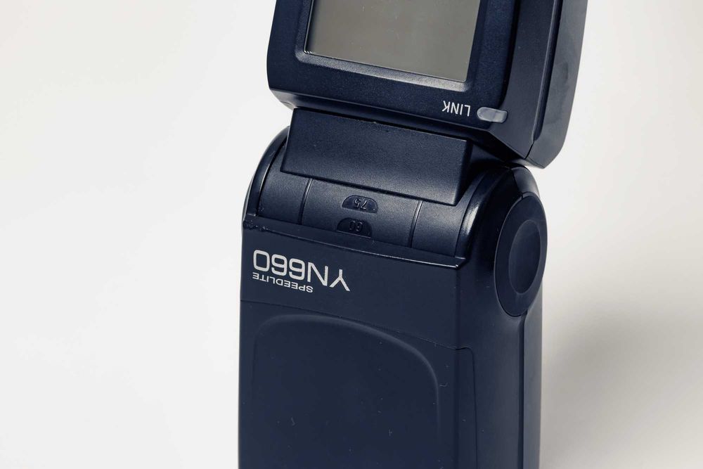 Вспышка Yongnuo Speedlite YN-660