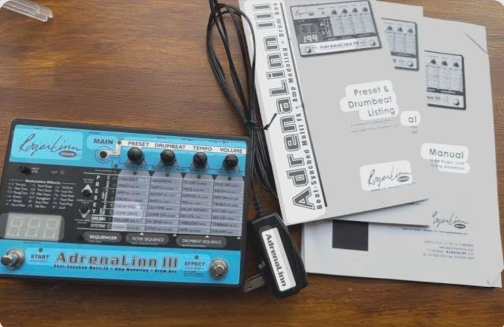 Procesor chitara Adrenalinn III - Beat-Synched Multi FX - Amp Modeling