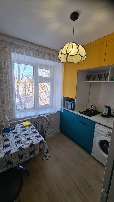 Сдаёться квартира двухкомнатная.