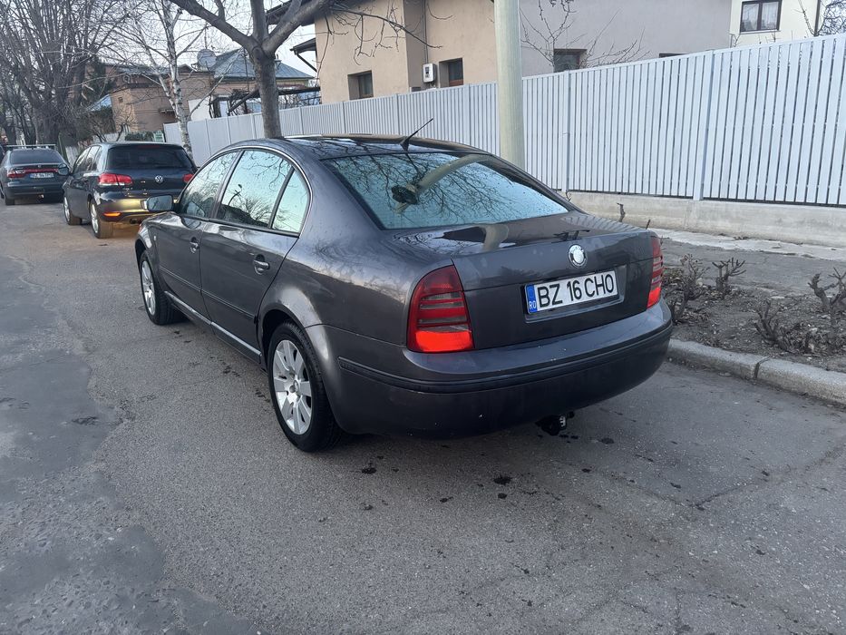 Skoda Superb 1 2003