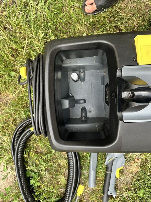Моющий пылисос KARCHER