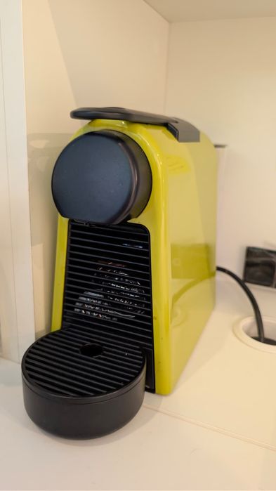 Aparat cafea - Nespresso De’Longhi Essenza