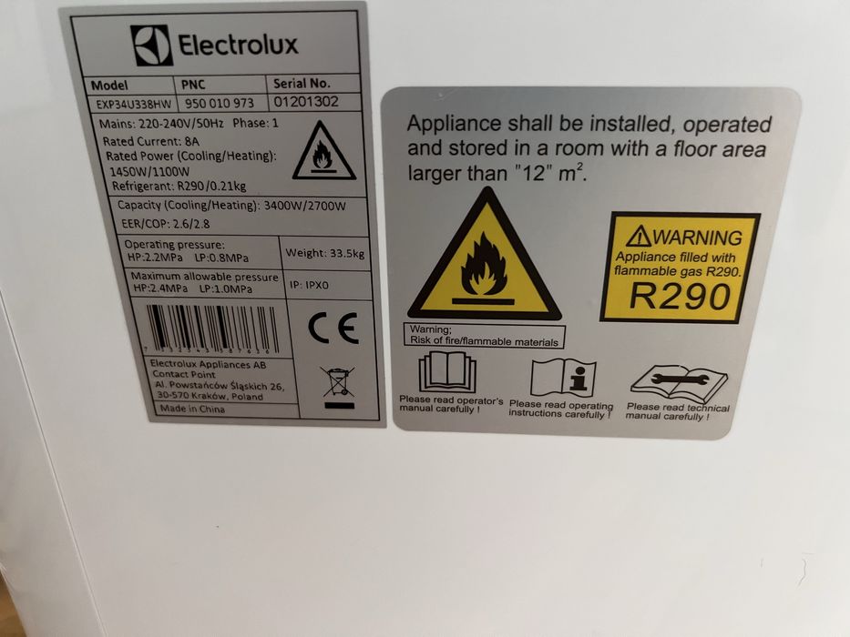 Aer Conditionat Portabil Electrolux 12000 BTU (Răcire/Încălzire) + Kit Geam Premium EWK04