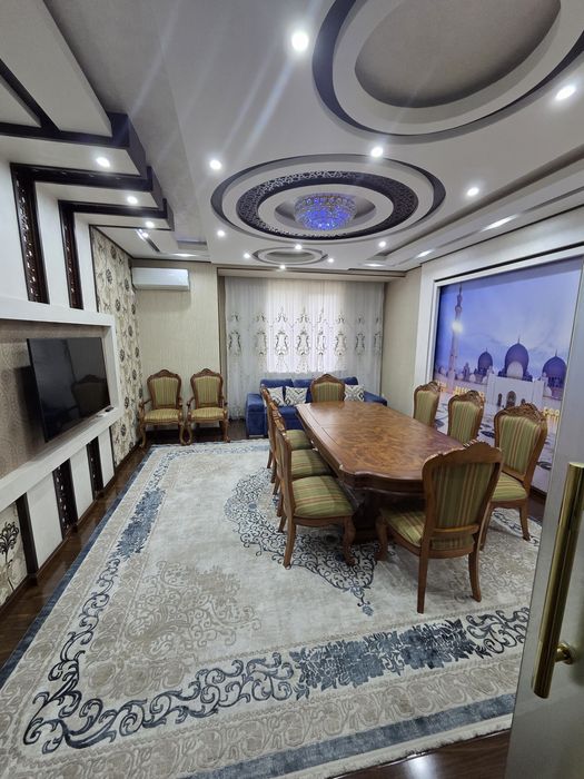 Арендага куйилади 3 хона 1 кухния 2 санузел  1-этаж