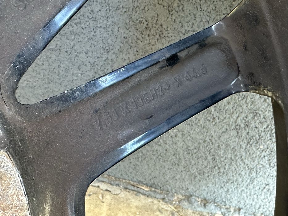 235/65 r19 Land rover