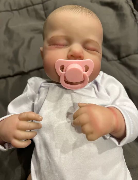 Papusa Reborn bebelus realist cu corp silicon sau textil