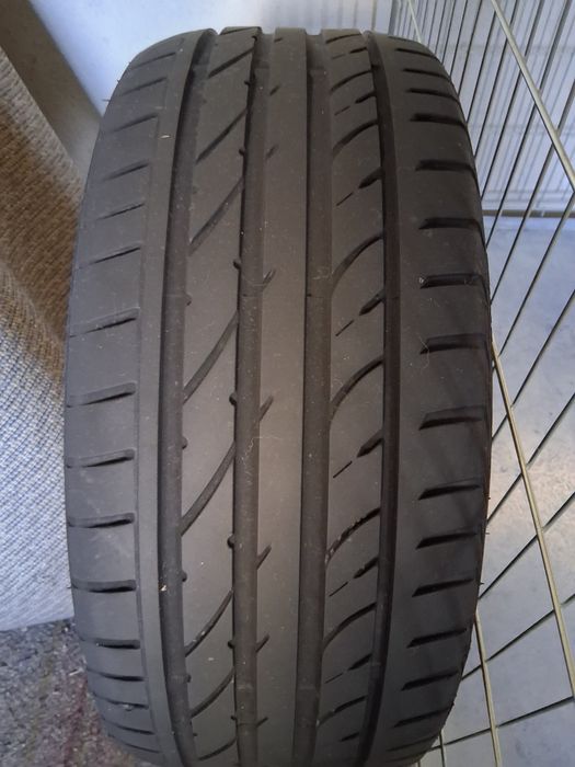 Гуми 215/45/17 Австрия