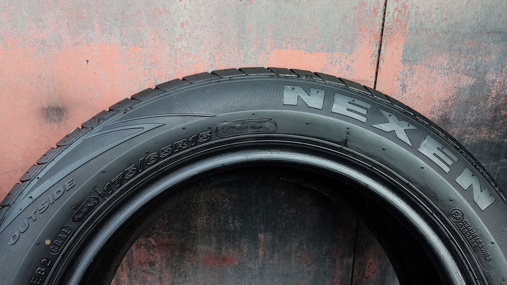2бр. летни гуми 175/65/15 Nexen N'Blue HD Plus 
дот23
7.68мм