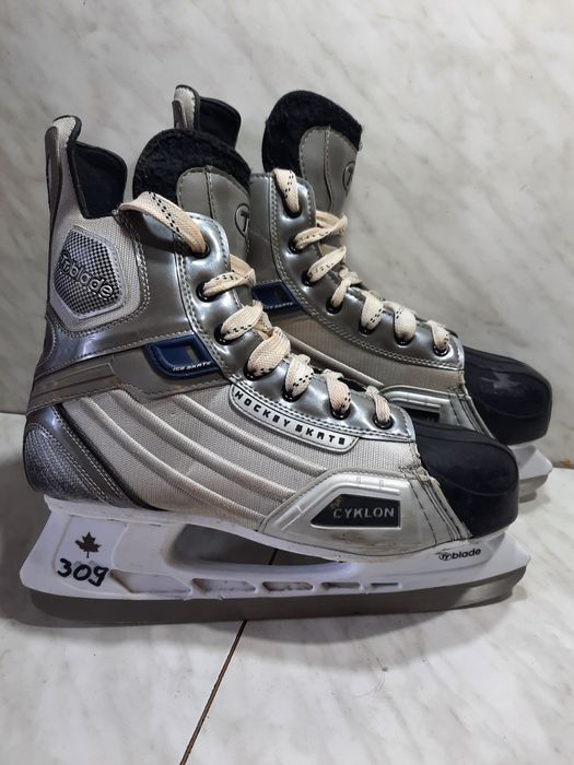 Patine hochei hochey 309 Cyklon marime eu 45 ( 29  cm)