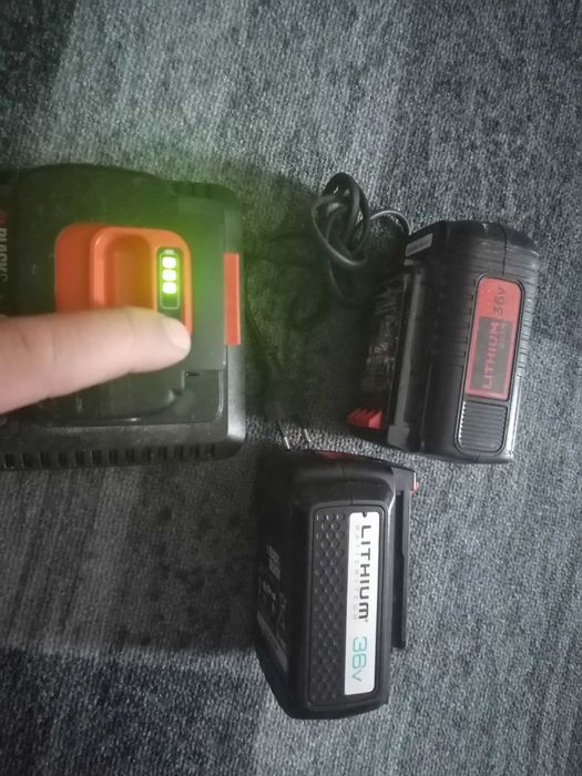 Incarcator Black&Decker si acumulator 36V import germania