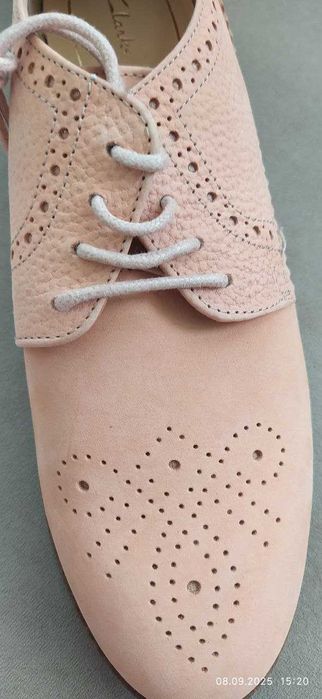 Продаю новые женские замшевые туфли разм39,5. Произведены в Португалии