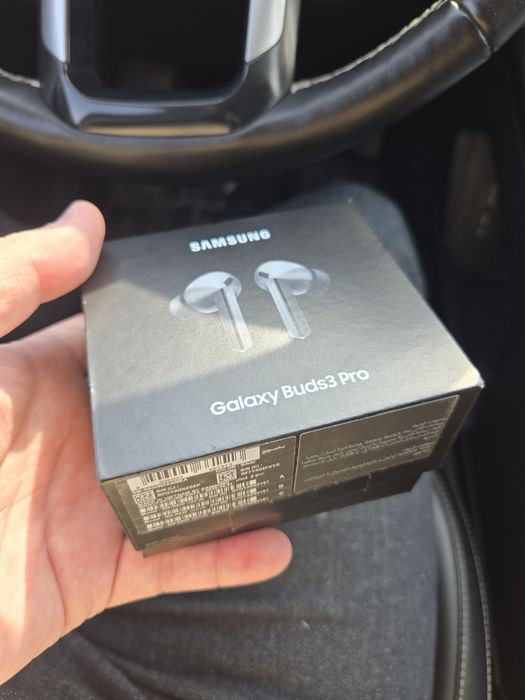 Продам наушник Buds3 Pro