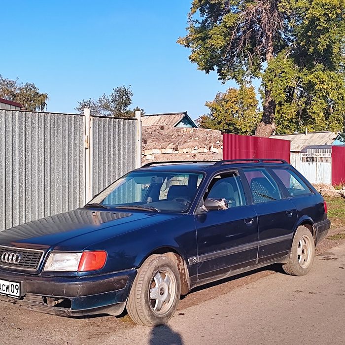 Продаётся Ауди 100 с4 универсал.