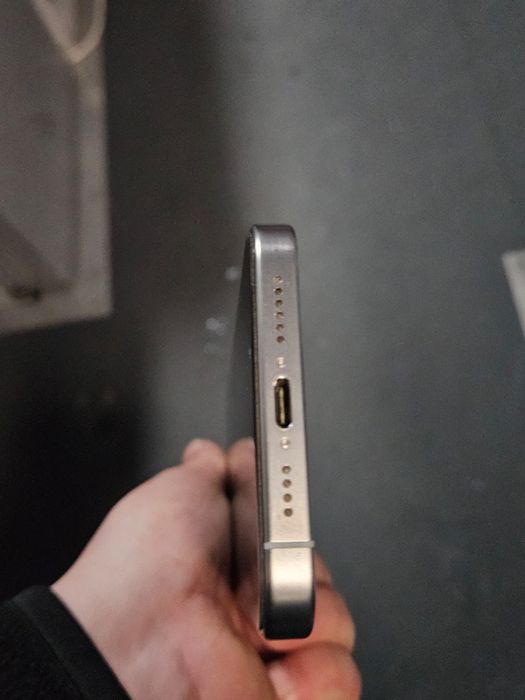 Продам Iphone 15 pro max