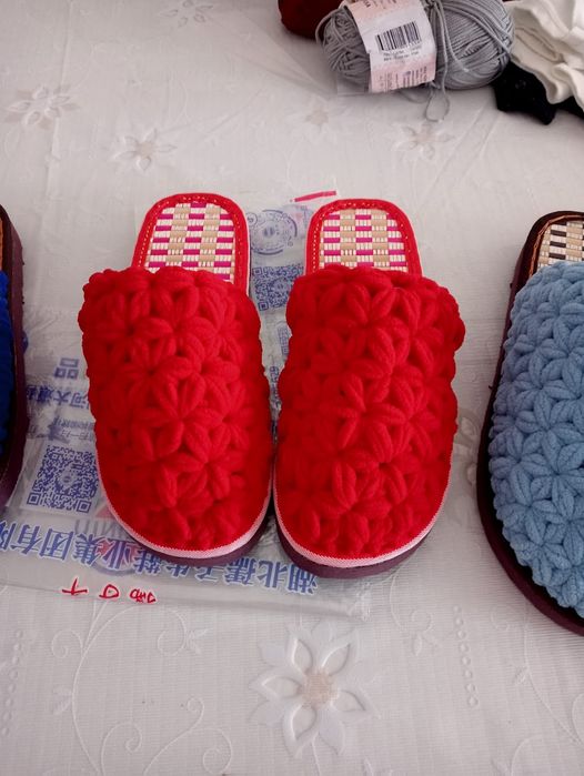 Домашние тапочки зимние