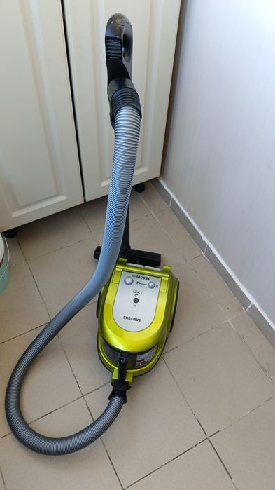 Пылесос Samsung 1800w