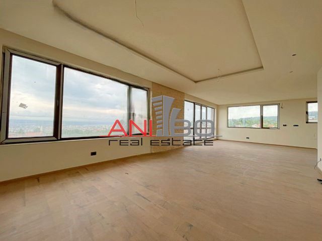 Продава се Къща в Варна, м-т Акчелар - 540 кв.м за 580 €/кв.м - Снимка #4
