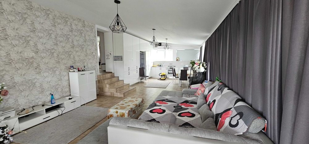 Casa plus teren în sat Topalu, cu vedere la Dunăre