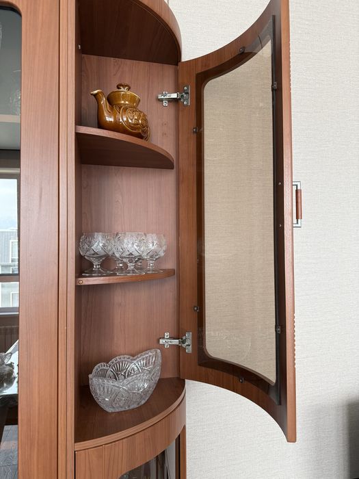 Сервант для посуды