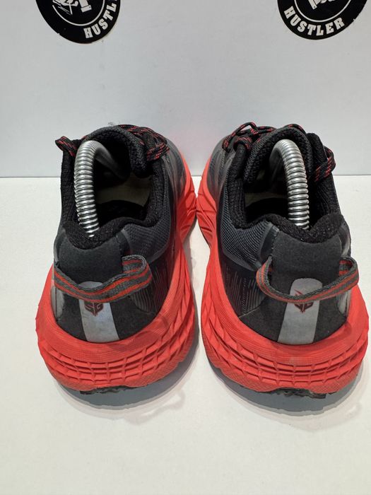 Маратонки HOKA  SPEED GOAT  3. Номер 38.5
