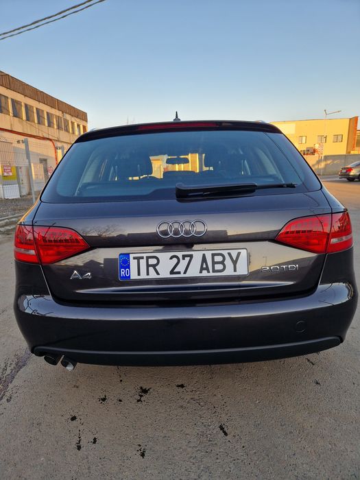 Vând/Schimb A4B8 2010 cu Suv 4x4 Automat