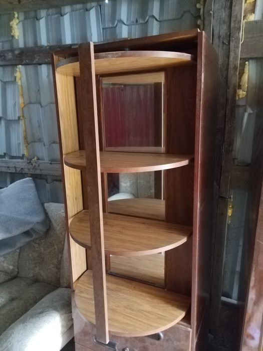 Продам шкафы недорого