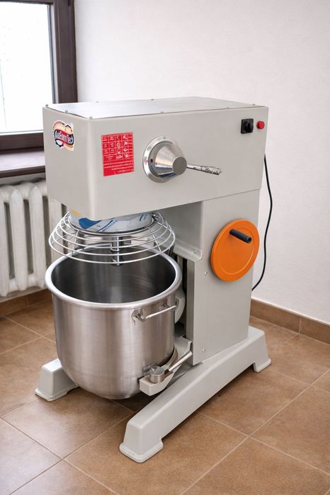 Тестомешалка ,миксер ,комбайн